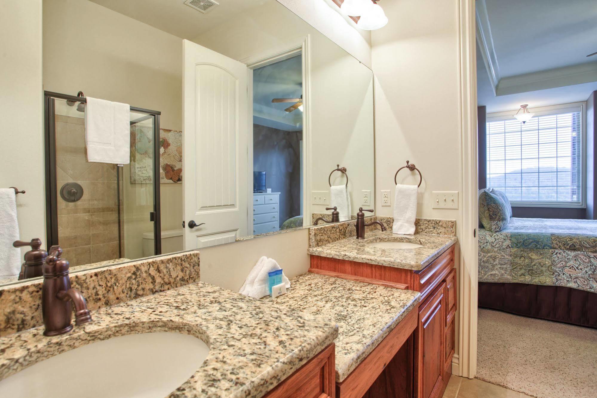 Cliffs Resort Table Rock Lake Indian Point المظهر الخارجي الصورة